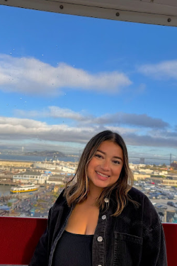 Isabel Paredes Advisor About Me