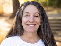 photo of Dr. Lynne Andonian photo of Dr. Lynne Andonian